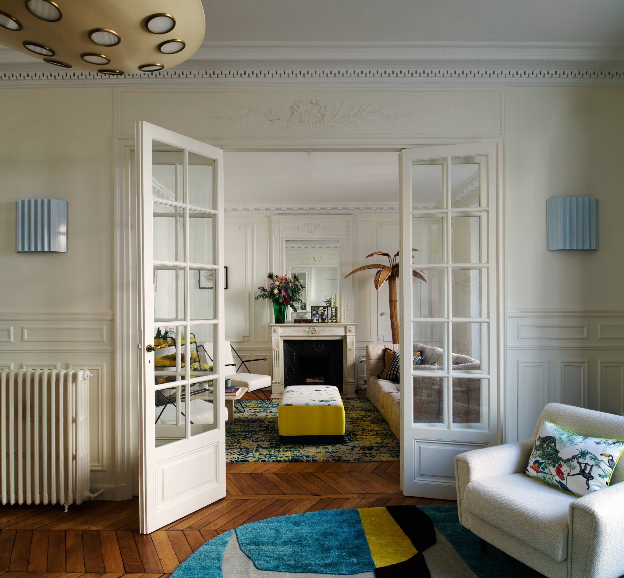 Room by Fawn Galli painted in Le Cygne